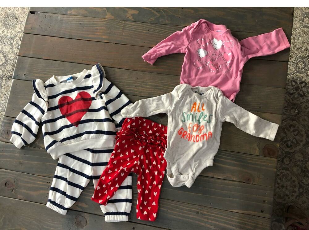 5 piece Old Navy baby girl sweat pants set outfit lot size 3-6 months